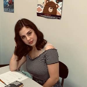 Meet your Posher, Kelli